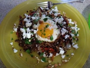 Farro and Lentil Mujaddara finished plate