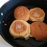 Toasting buns