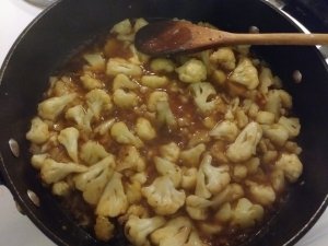 Thicken the sauce with cauliflower