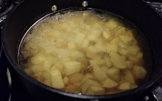 potatoes boiling